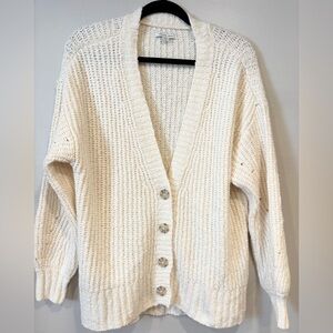 NWOT American Eagle Cream Knit Button Cardigan Slouchy Soft Size Small